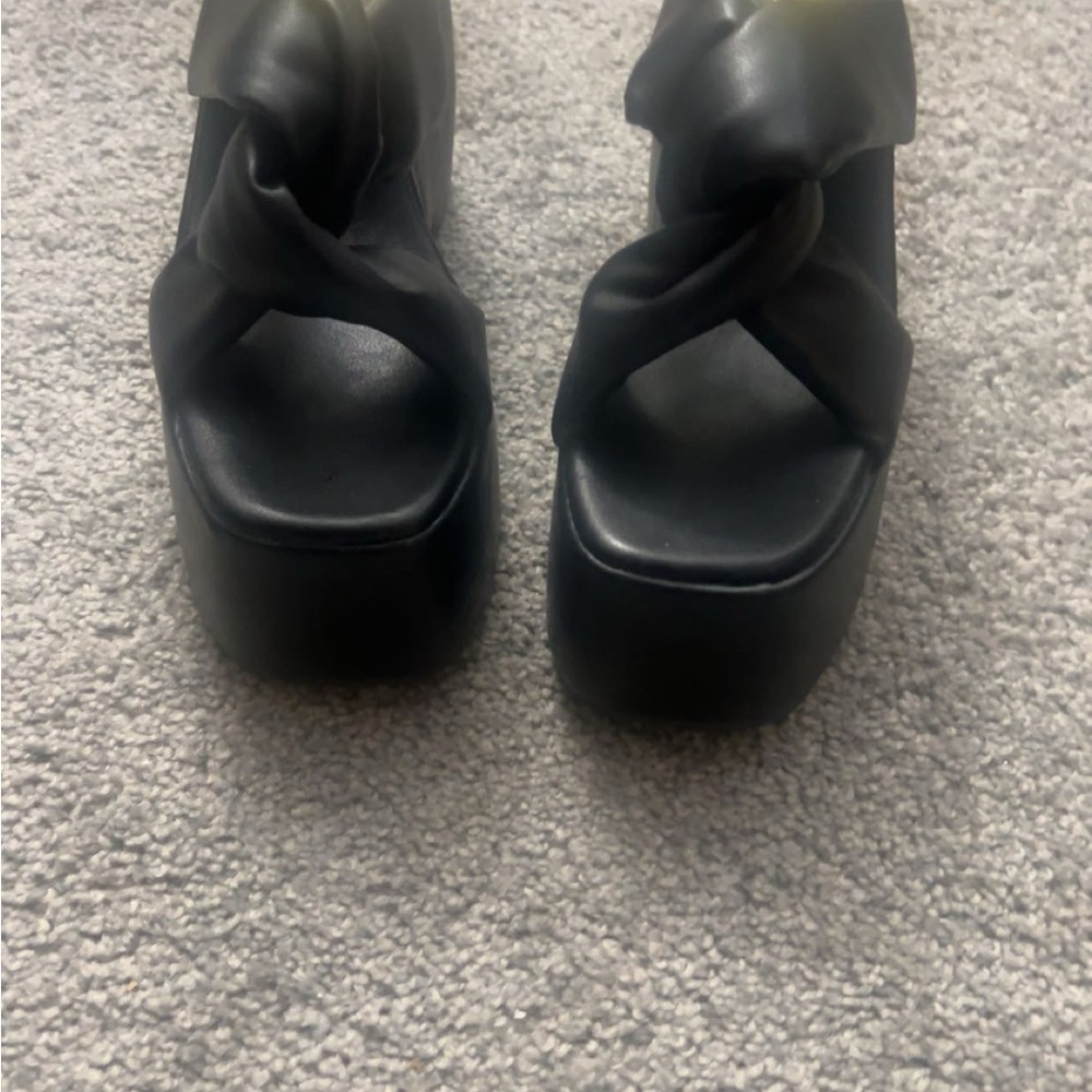 Women's Black Platform Sandals